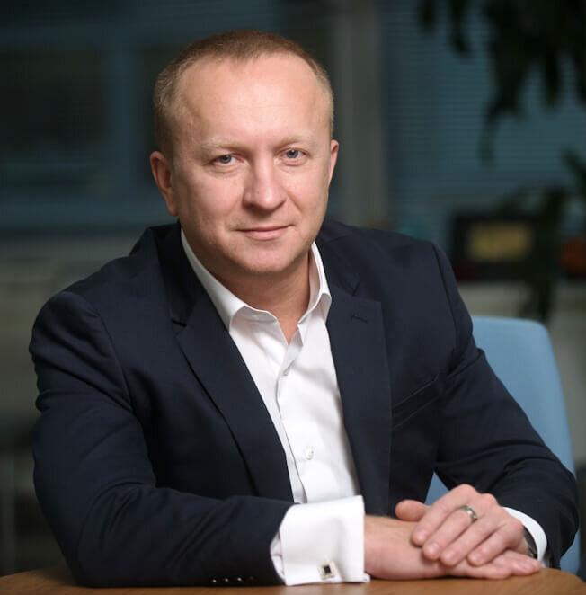 Сергій Наумов